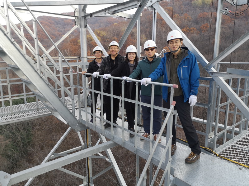 Professor WEI Xiaohua from the University of British Columbia Visits IAE and Qingyuan Station