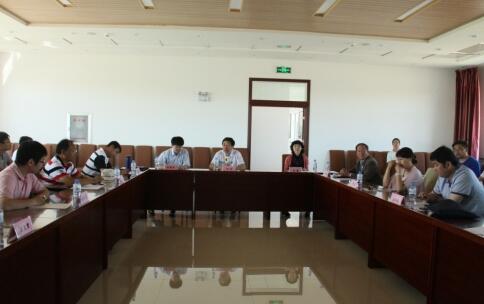 Prof HE Yan, a member of leading Party group, vice Secretary of CAS surveyed Erguna Research Station IAE