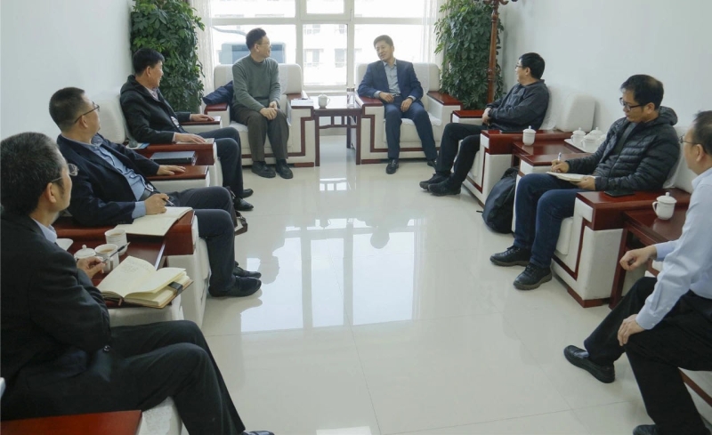 Directors of Ordos Science and Technology Bureau Meet With Scientific and Technological Innovation Team of IAE